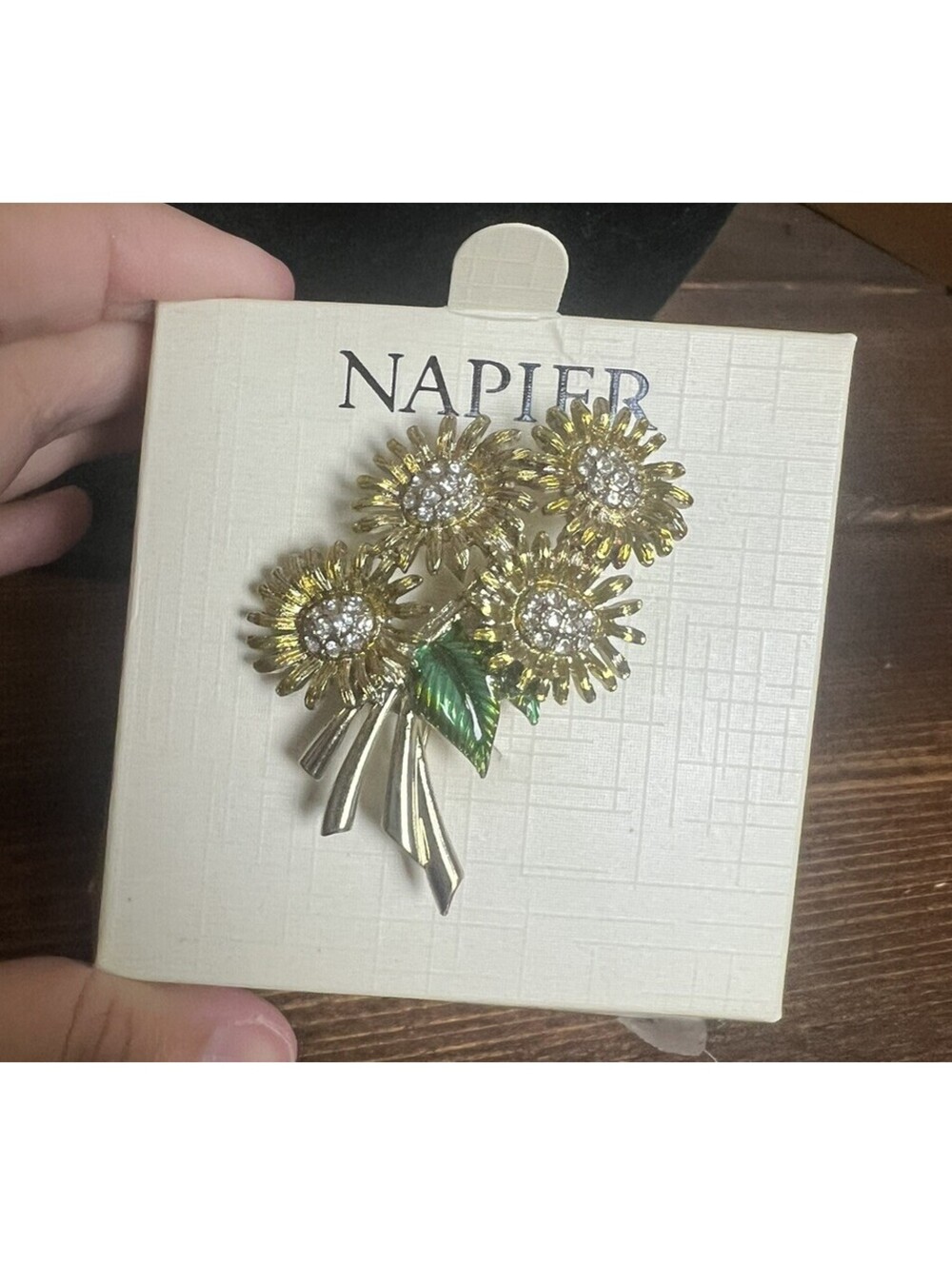 VINTAGE NAPIER SILVER GOLD TONE RHINESTONE DAISY FLOWER SUNFLOWER BROOCH PIN
